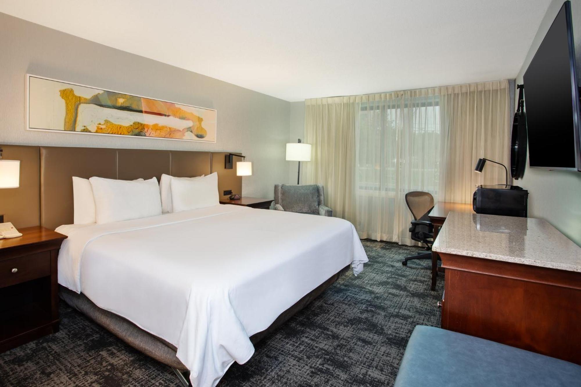 Crowne Plaza Chicago-Northbrook By Ihg Hotel Exterior photo